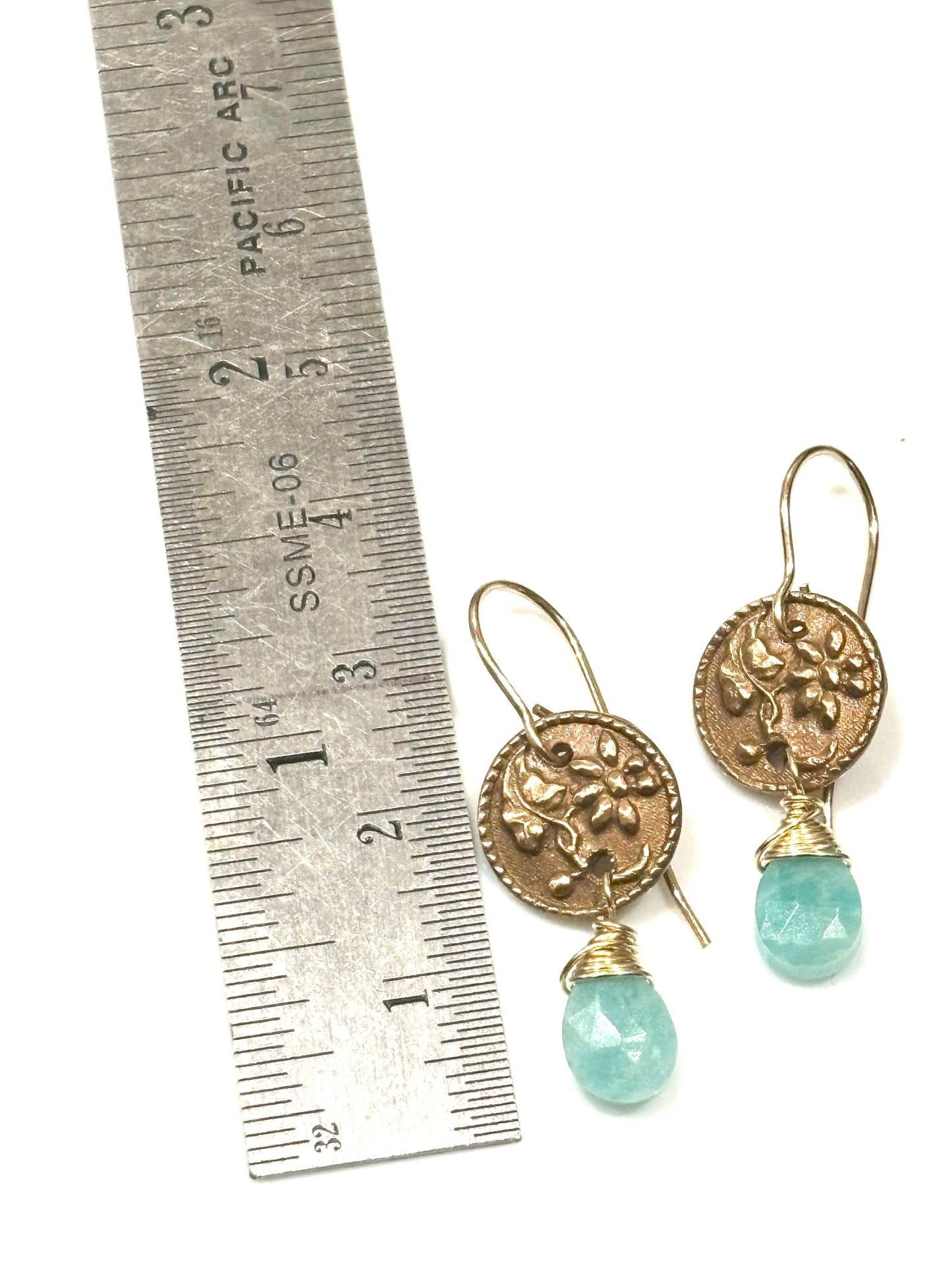 Flower button and amazonite earrings