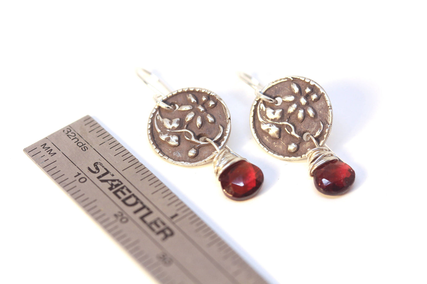 Silver Earrings with Garnet