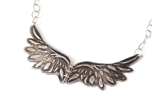 Silver Angel Wings necklace